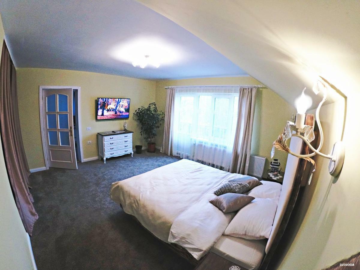 Apulum Gardens Hotel Alba Iulia Ngoại thất bức ảnh