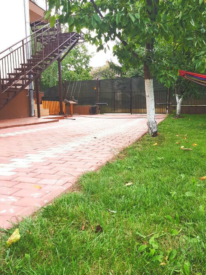 Apulum Gardens Hotel Alba Iulia Ngoại thất bức ảnh